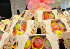 Apple gift box at retailer 3hrsixty in Hong Kong. Sam Sin from Freco Int. Hong Kong, who are importers from around the world, showed Vietnam exporters from Central Retail retail and Thailand importer the local retail setup. They are looking at what is in season now and on display for them to export to Hong Kong.